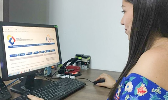 Firma electrónica impulsa agilidad y seguridad en trámites digitales en Manabí