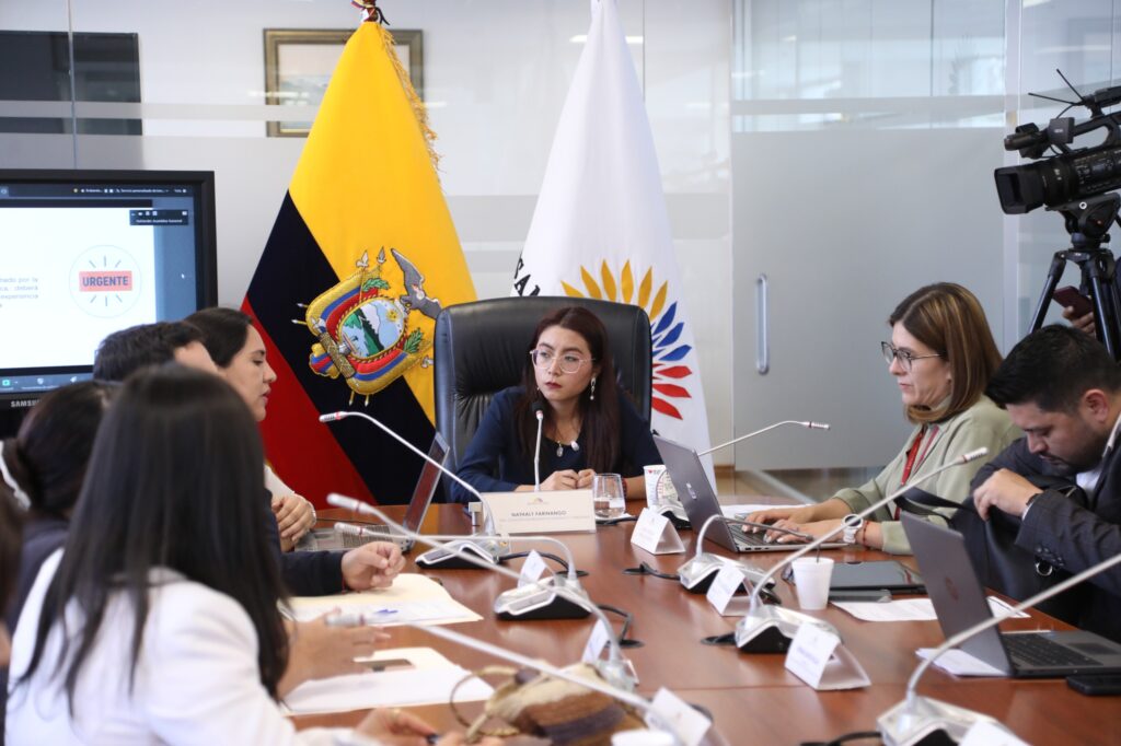 Gremios proponen profesionalización y requisitos estrictos para administradores de contrato