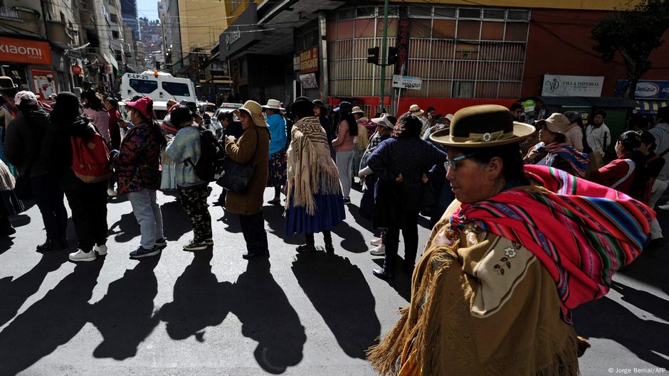 Gobierno de Bolivia admite imposibilidad de restablecer orden en el Trópico.