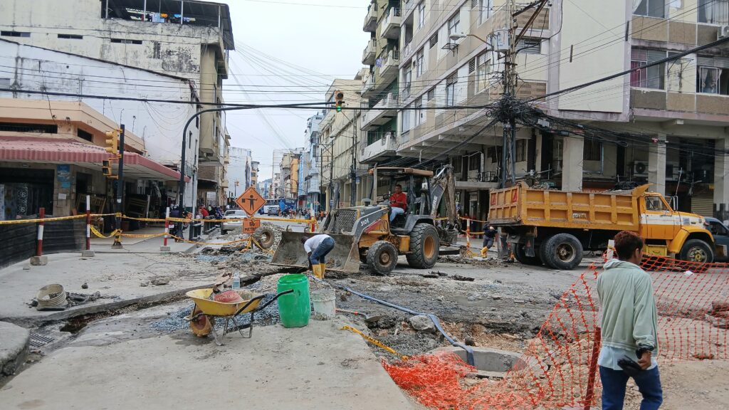 Las obras de infraestructura vial generan cierres viales en la calle Rumichaca, la Av. Barcelona y la calle Calicuchima.