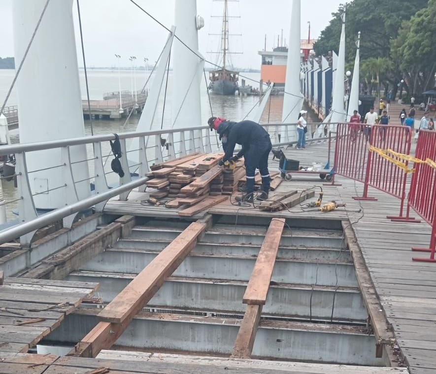Los trabajos de renovación en el Malecón 2000 no solo buscan mejorar la infraestructura, sino también generar empleo y fomentar la participación comunitaria.