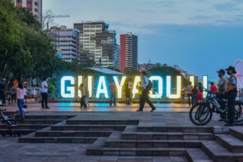 Guayaquil espera un viernes con clima estable y cielos parcialmente nublados