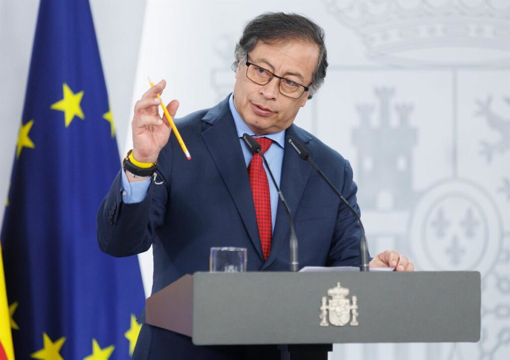 Gustavo Petro defiende consulta popular sobre reforma laboral ante críticas de oposición