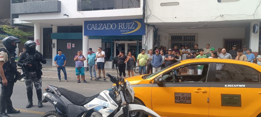 Dos ataques con fusil dejaron dos hombres muertos en ataques armados en distintos puntos en Manta y Montecristi.