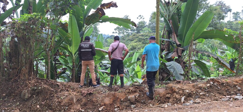 Identifican a hombre hallado sin vida en barranco de Santo Domingo de los Tsáchilas