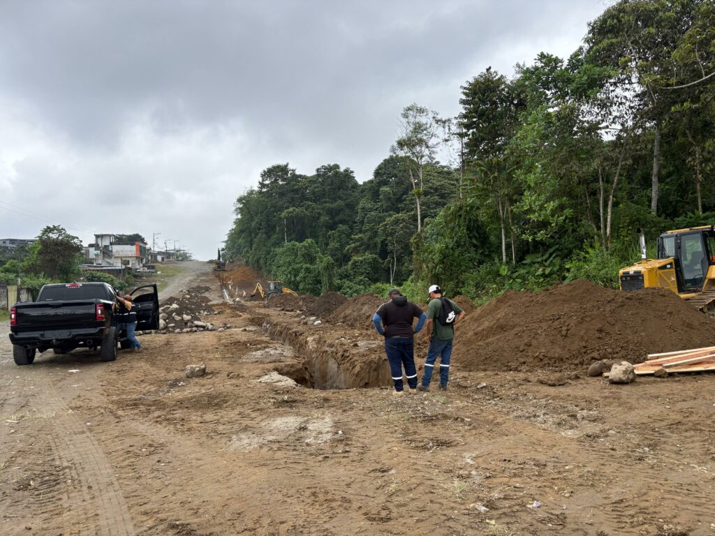 Intervención vial en avenida Las Delicias obliga a negocios a reestructurar operaciones en Santo Domingo