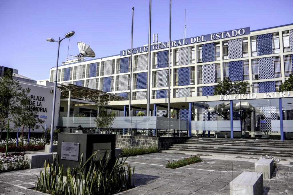 Juez dicta juicio contra 13 procesados por delincuencia organizada