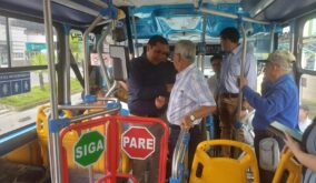 Jueza ordena retiro de torniquetes en buses urbanos de Santo Domingo