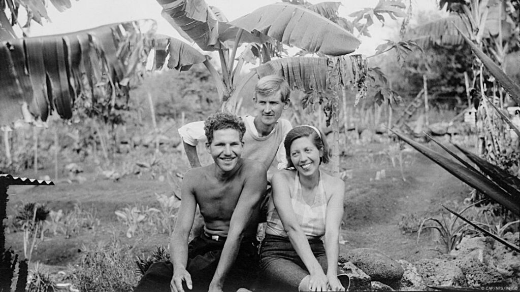 La baronesa von Wagner y sus dos amantes: Robert Philippson y Rudolf Lorenz en la Hacienda Paraíso en la isla Floreana.