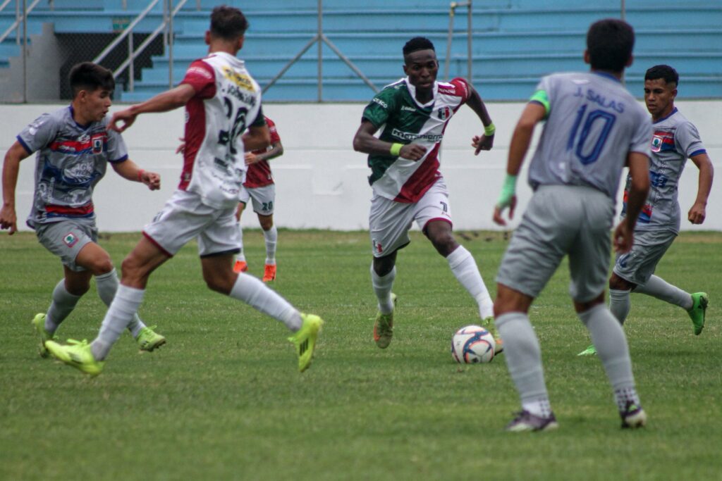 Liga de Portoviejo, Juventud Italiana, New Porto y Politécnico lideran tras sexta jornada en Manabí