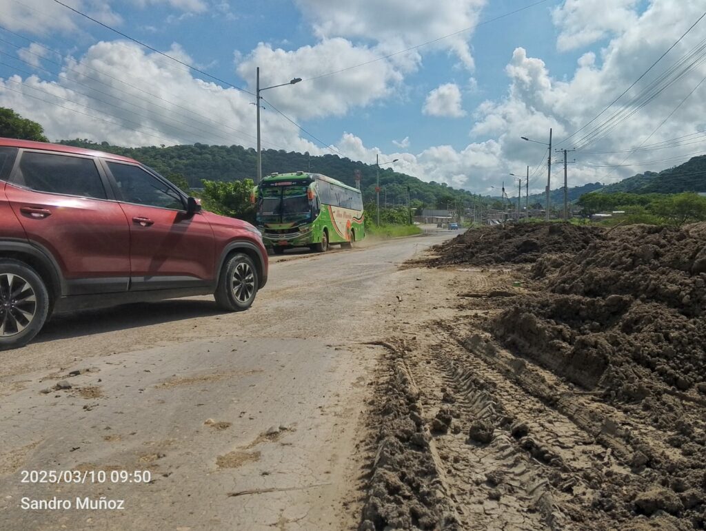 Manabí MTOP contrata tercer equipo para mantenimiento vial 