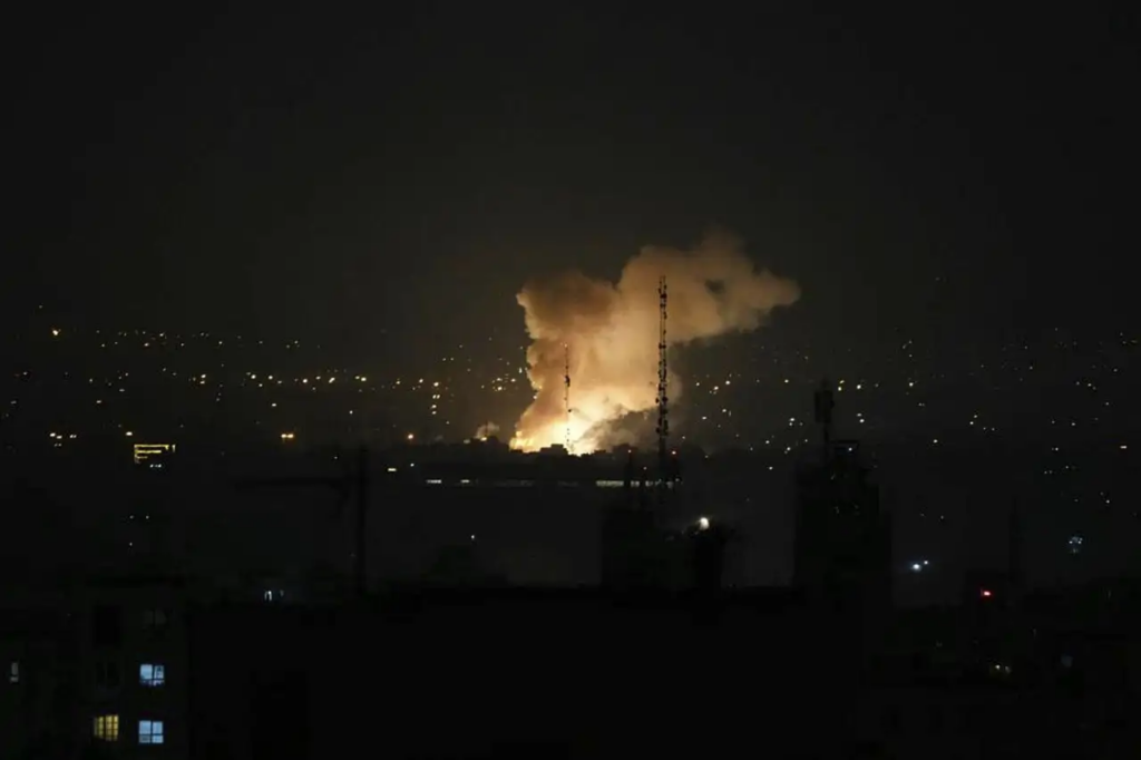 Moscú califica de irresponsable el bombardeo de EE.UU. a instalaciones nucleares iraníes