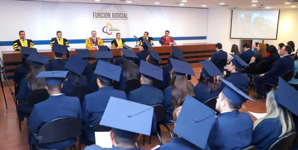 Nuevos mediadores impulsan resolución de conflictos en Ecuador