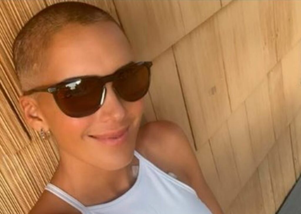 "Oren por mi quimioterapia del lunes que me tiene un poquito nerviosa", dice la Flaca Guerrero.
