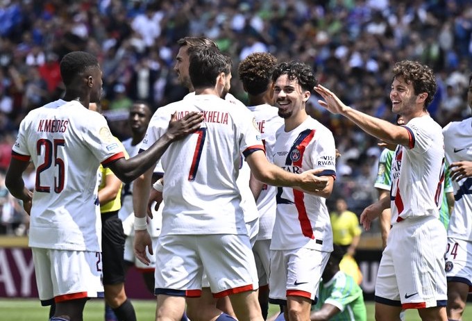 PSG con Pacho superó a Seattle Sounders y clasificó a octavos de final en el Mundial de Clubes.