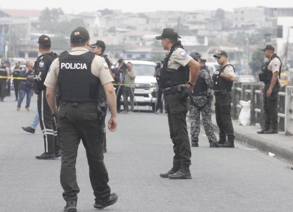 Padres de familia de una unidad educativa, en Guayaquil, decidieron no mandar más a su hijos por el nivel de inseguridad que allí se vive.