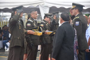 Policía Nacional realizó ceremonia de ascensos en Santo Domingo con 55 servidores reconocidos