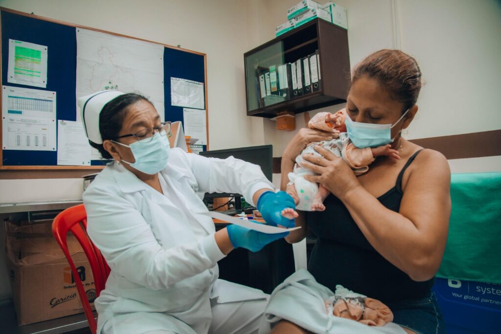 Prueba del talón benefició a 270 mil niñas y niños en los últimos dos años en Ecuador