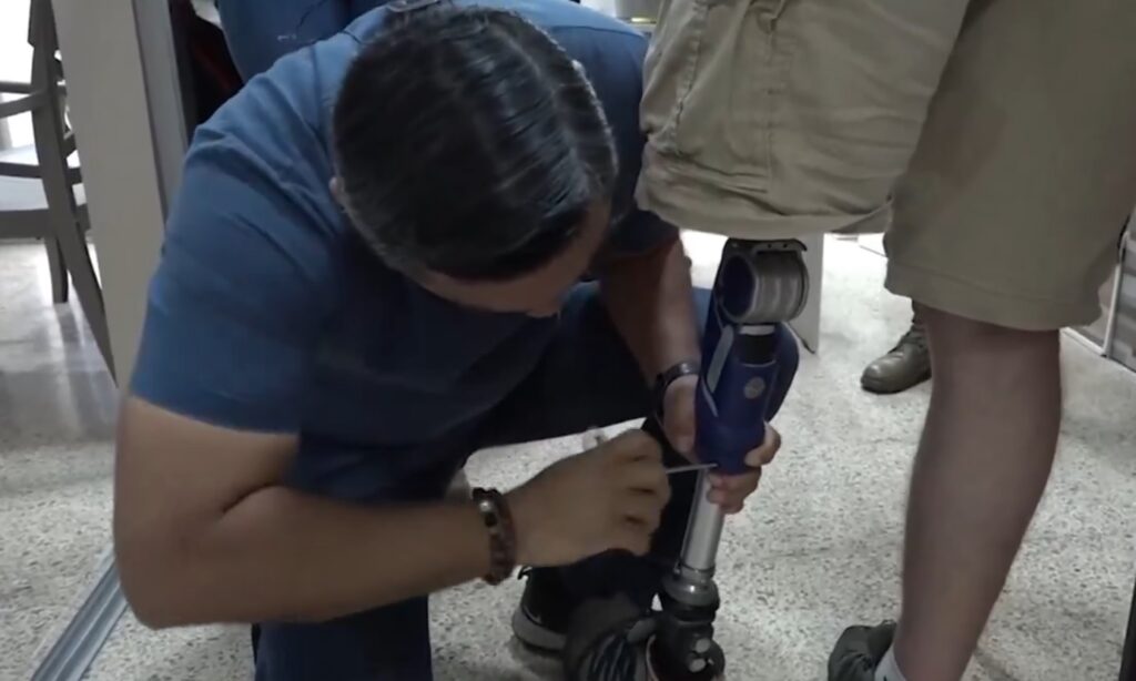 Salud Pública en Ecuador: 8.000 dispositivos de órtesis y prótesis entregados