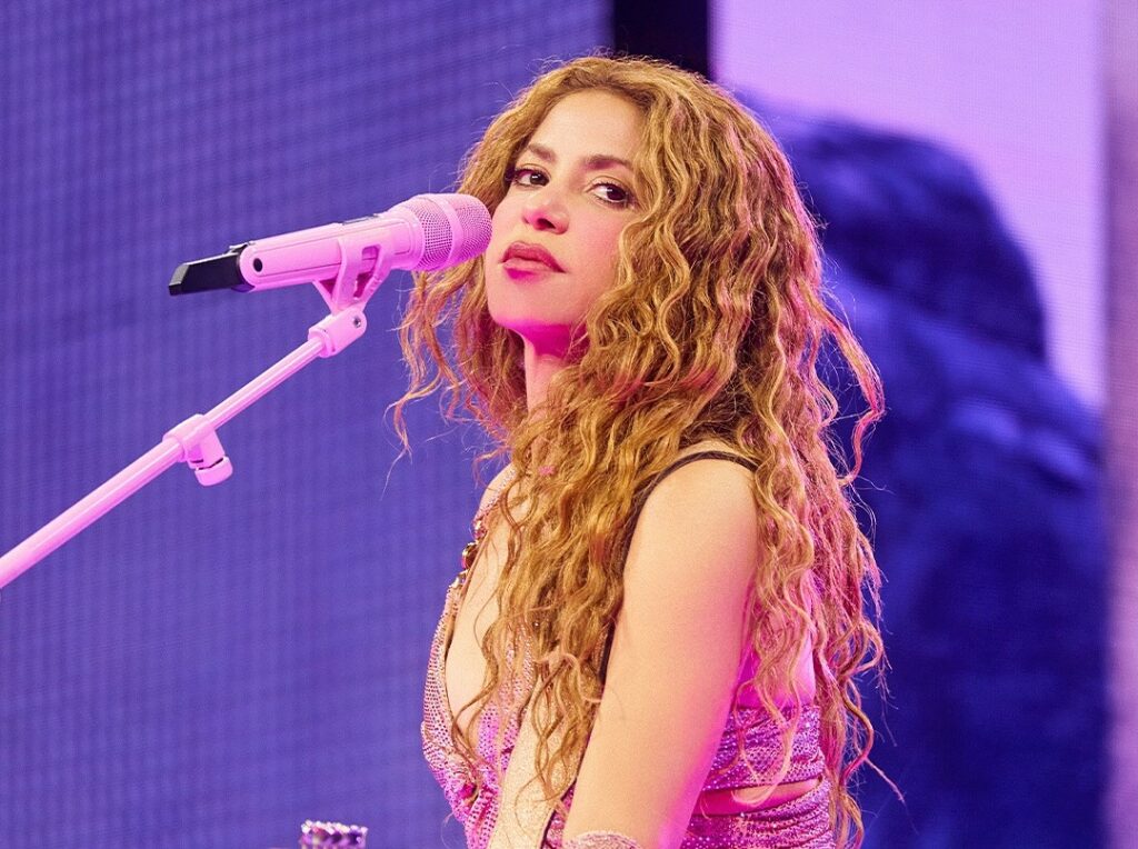 Shakira pospone su concierto en Los Ángeles por redadas migratorias y reprograma para agosto