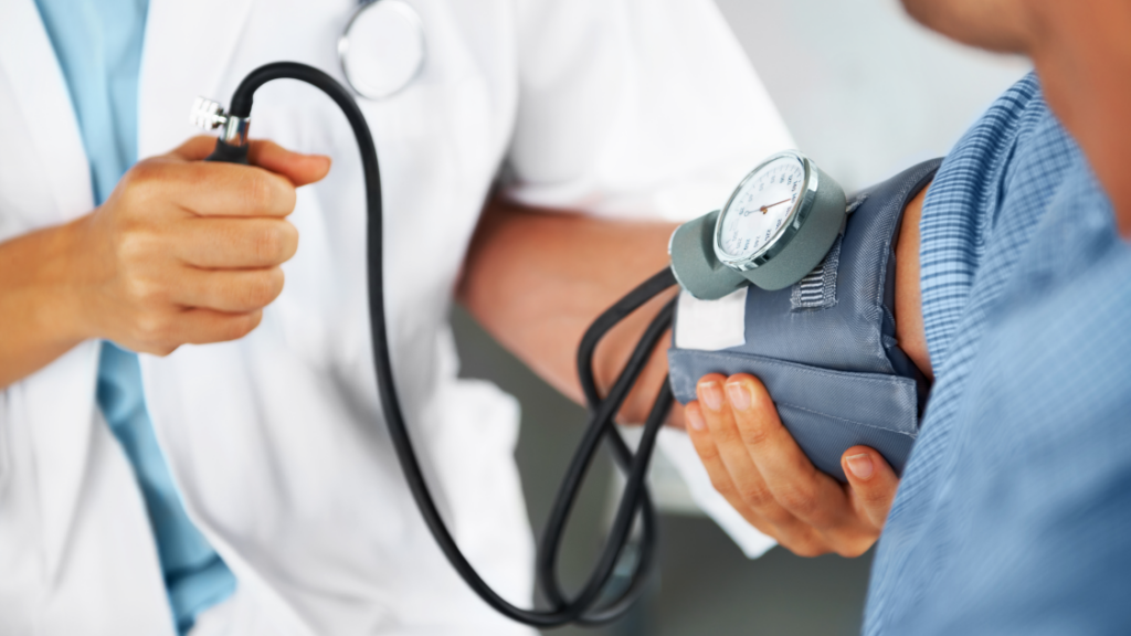 Sistema de salud enfrenta creciente amenaza de enfermedades crónicas