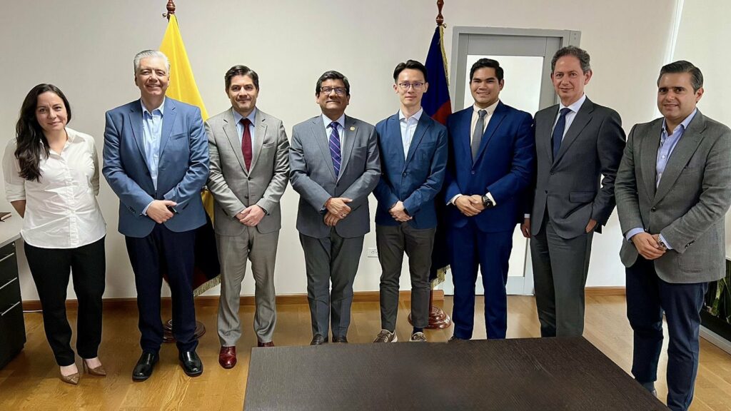 Temu planea instalarse en Ecuador tras reunión con ministro de Producción
