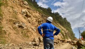 Trabajos en el km 83 de la vía Alóag–Santo Domingo se extienden hasta el jueves 19 por condiciones climáticas