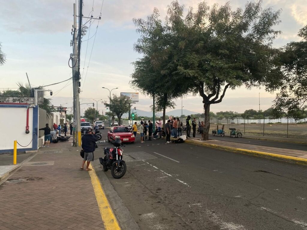 Trágico choque en Portoviejo Joven pierde la vida en Avenida Manabí