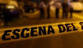 Un hombre asesinado de varios disparos la noche de este lunes 23 de junio dejó un ataque armado en una farmacia.