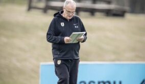 Marcela Bielsa, entrenador de la selección de Uruguay