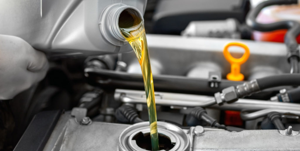 Mantenimiento vehicular: guía sobre el cambio de aceite y los riesgos de no hacerlo