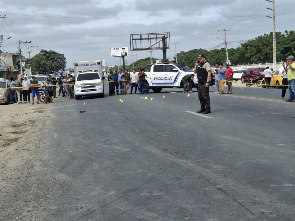 Lo interceptaron en su vehículo: asesinan a director de la Prefectura de Santa Elena