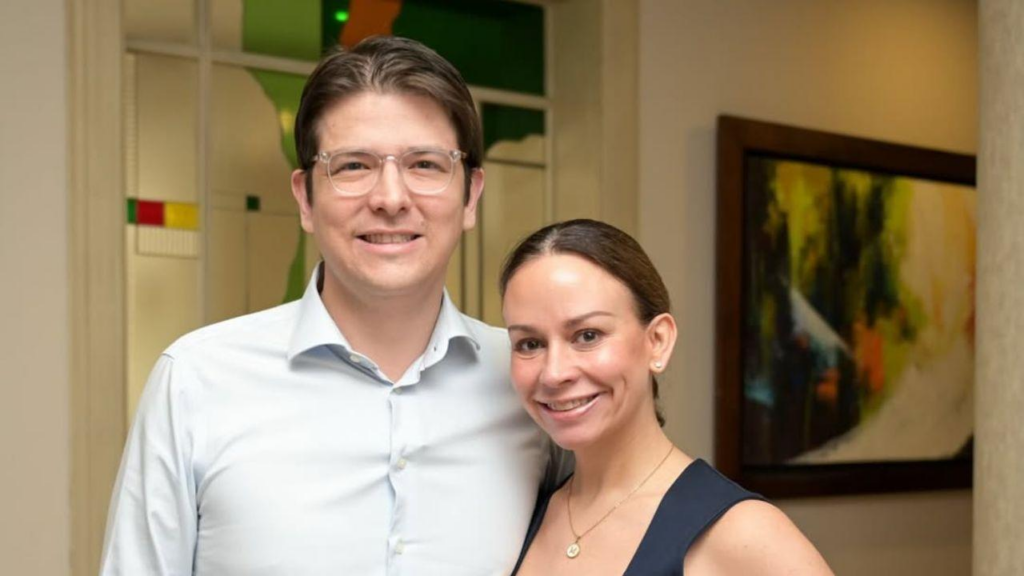 Maria Claudia Tarazona lidera cadena de oración por la recuperación de su esposo, Miguel Uribe
