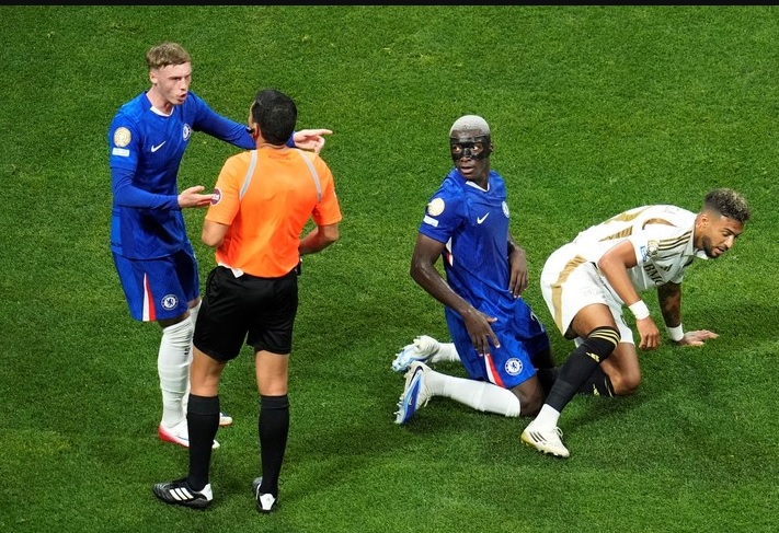 Moisés Caicedo jugó de titular con el Chelsea y fue sustituido a los 83 minutos.