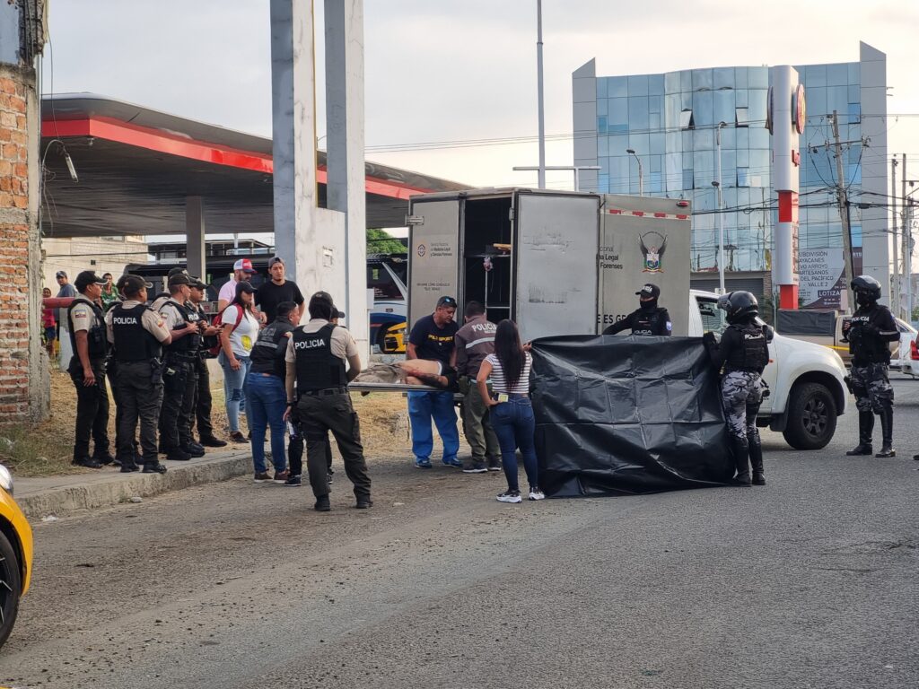 Crimen en gasolinera de Manta eleva a cuatro los taxistas de GipCar asesinados en 2025