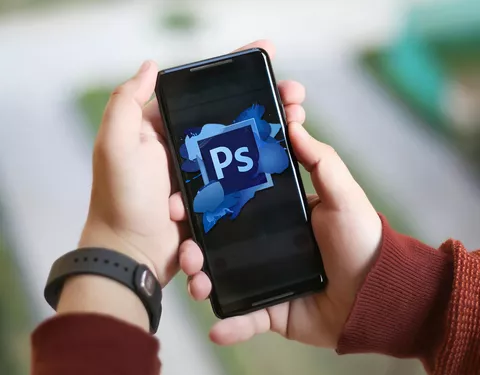 ¿Usas Android? Ya puedes editar como un profesional con Photoshop en tu celular