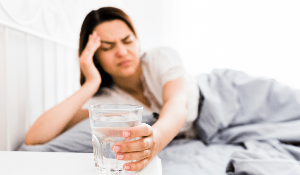 ¿Tienes resaca? Estas acciones comunes podrían empeorarla sin que lo sepas