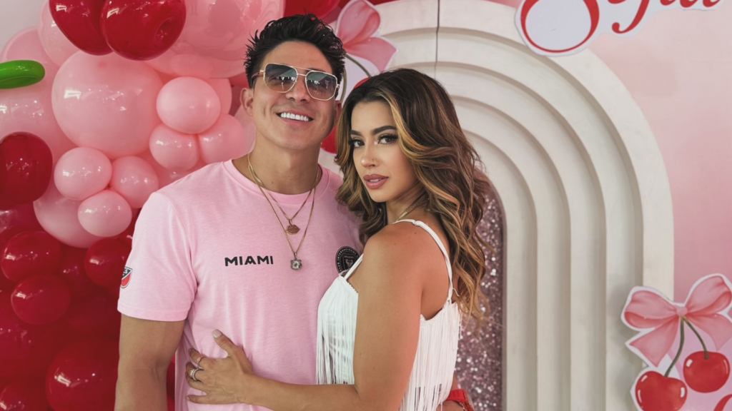 ¡Rumbo al altar! Don Day y Elizabeth Cader se comprometieron en Disney