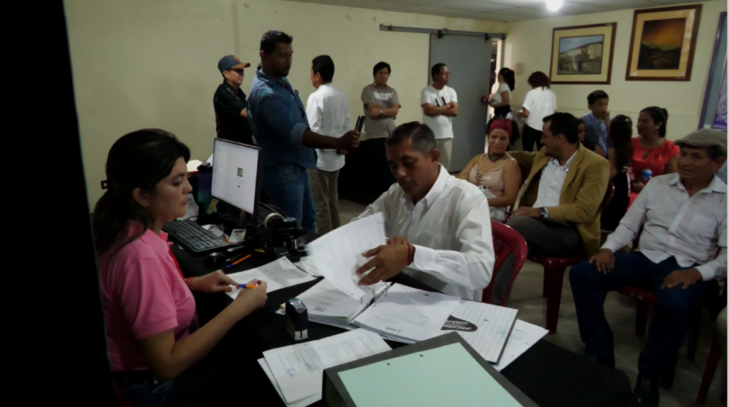 ¡Siete listas en la carrera! ¿Quién liderará la Casa de la Cultura de Manabí