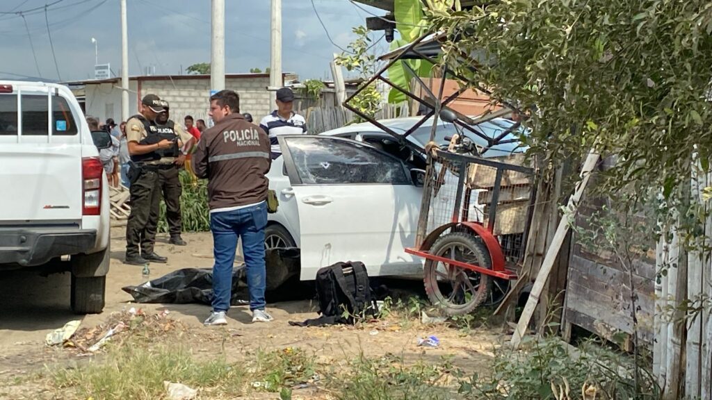 El ataque lo perpetraron sicarios que se movilizaban en un auto negro.