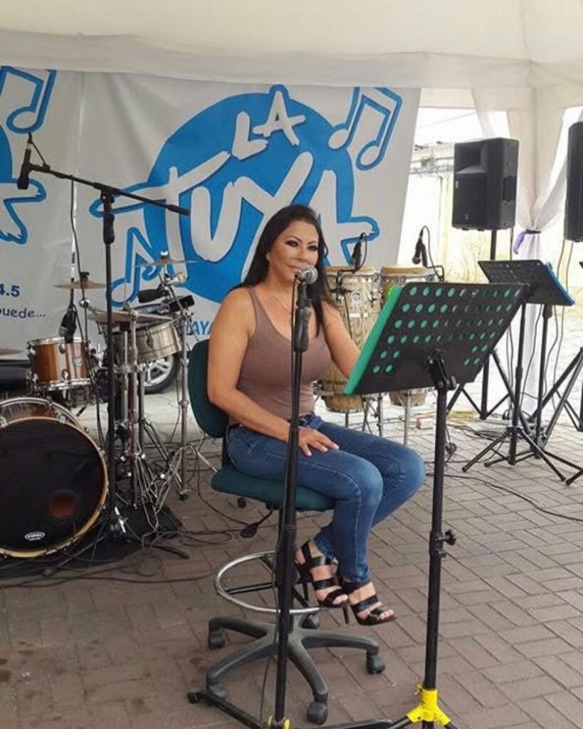 Jazmín-la-tumbadora-revela-por-que-cambio-los-tacones-por-tenis-en-el-escenario