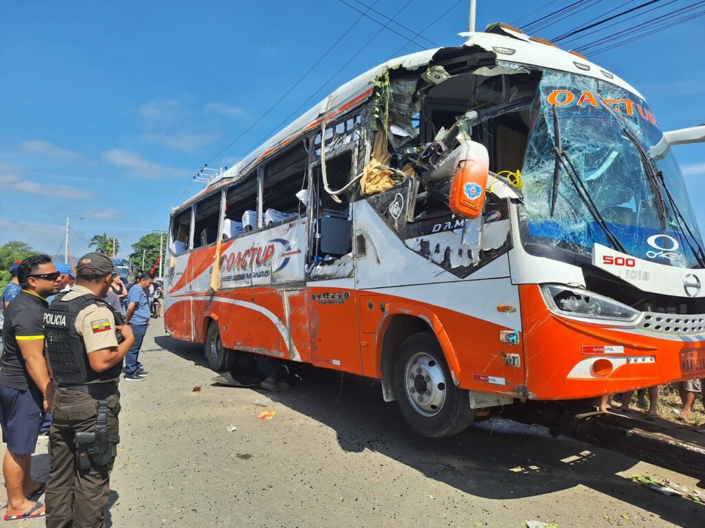 Accidentes de tránsito en Ecuador causan una muerte cada 3,8 horas