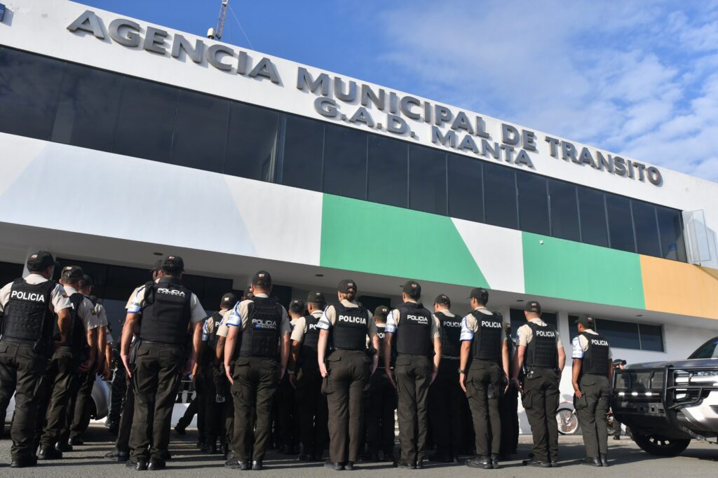 Agencia de Tránsito en Manta fue intervenida la mañana del jueves 10 de julio