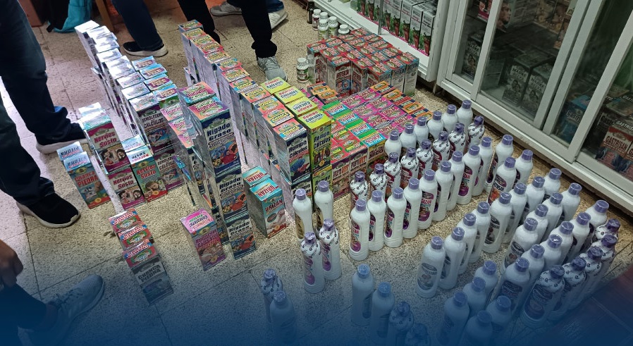 Arcsa clausura dos locales de Balzar por insalubridad y venta de productos irregulares