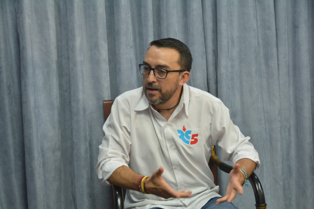 Asambleísta denuncia obstáculos en fiscalización de bonos electorales por USD 560 millones