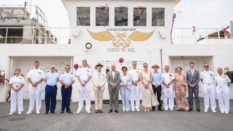 Ayuda humanitaria de la Misión USNS Comfort beneficia a planteles educativos de Manta