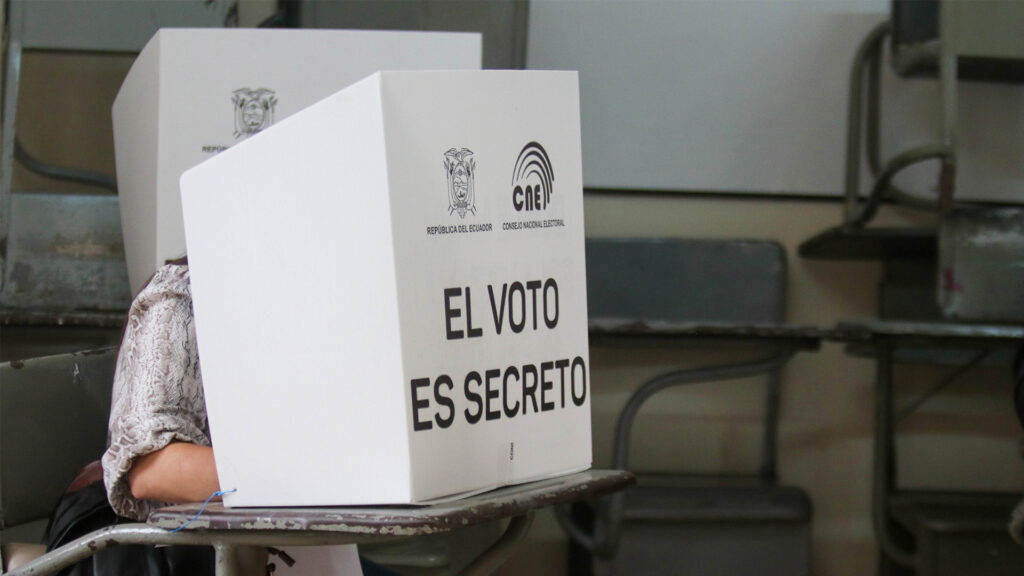 CNE recomienda depurar 1.543 extranjeros del Registro Electoral por Visas no válidas