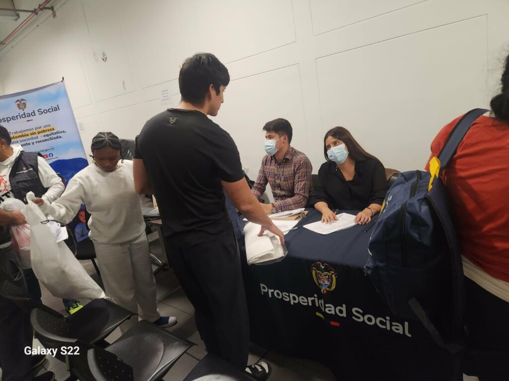 Colombia recibe a 118 ciudadanos deportados desde Estados Unidos en vuelo humanitario