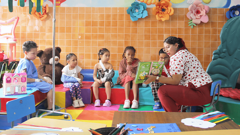 Colonias vacacionales en aulas hospitalarias benefician a 277 estudiantes