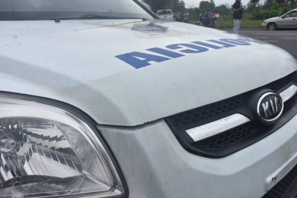 Conductor de aplicativo sufre robo de vehículo tras trasladar pasajeros de Guayaquil a Santo Domingo